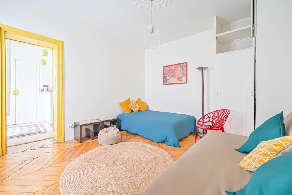 Radiant Flat - Spacious Studio Apartment - Marais Paris Exterior photo